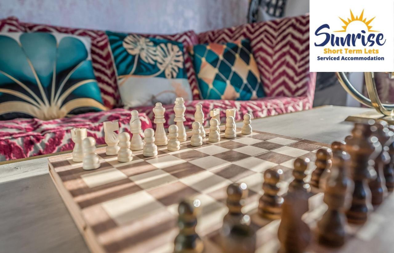 Presidential Apartment, Family Home, Luxury Bedrooms, 2 Rooms, 1 King Bed, 2 Single Beds, Free Wifi, Free Parking, Tourists, Business Travelers, Relocation, Beautiful River Views, - Long Stays, Invoice And Reduced Price Are Only Via Sunrise Short Let Dundee Buitenkant foto