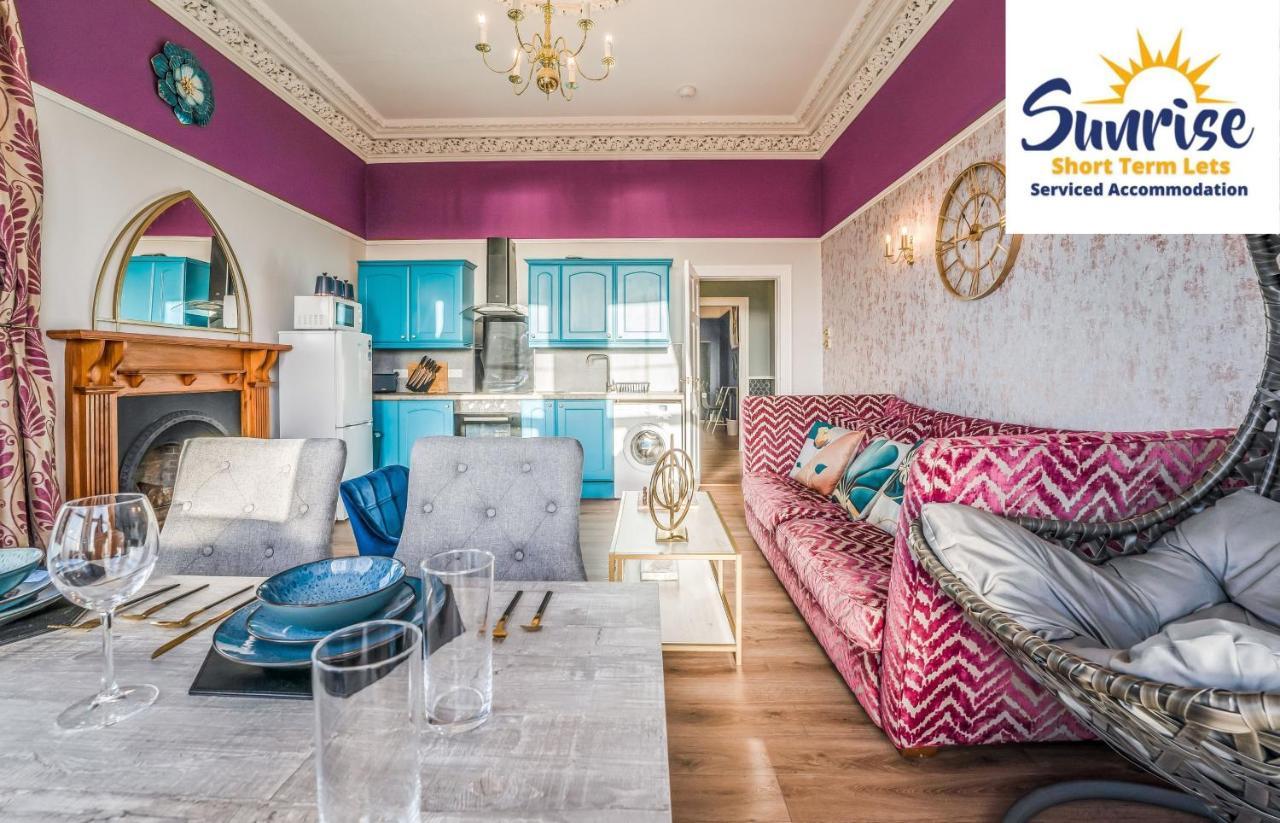 Presidential Apartment, Family Home, Luxury Bedrooms, 2 Rooms, 1 King Bed, 2 Single Beds, Free Wifi, Free Parking, Tourists, Business Travelers, Relocation, Beautiful River Views, - Long Stays, Invoice And Reduced Price Are Only Via Sunrise Short Let Dundee Buitenkant foto