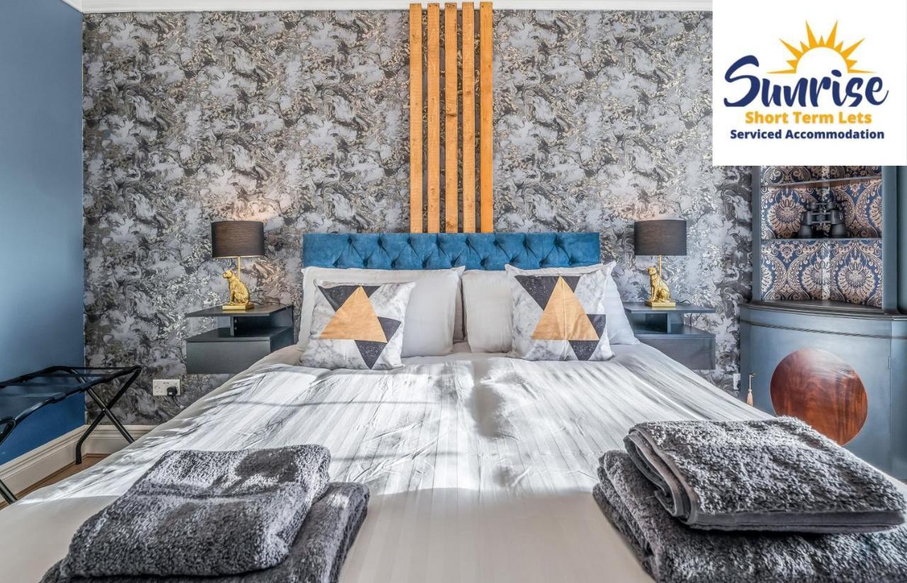 Presidential Apartment, Family Home, Luxury Bedrooms, 2 Rooms, 1 King Bed, 2 Single Beds, Free Wifi, Free Parking, Tourists, Business Travelers, Relocation, Beautiful River Views, - Long Stays, Invoice And Reduced Price Are Only Via Sunrise Short Let Dundee Buitenkant foto