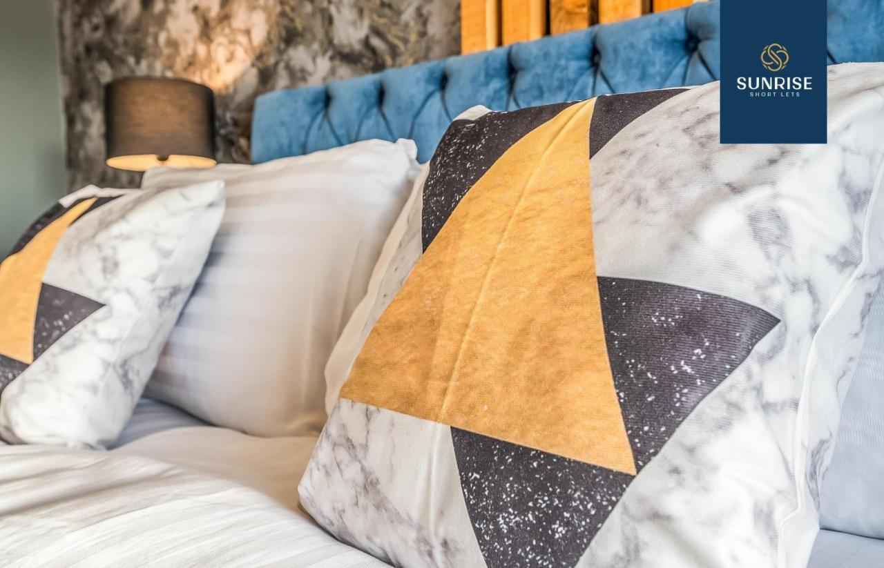 Presidential Apartment, Family Home, Luxury Bedrooms, 2 Rooms, 1 King Bed, 2 Single Beds, Free Wifi, Free Parking, Tourists, Business Travelers, Relocation, Beautiful River Views, - Long Stays, Invoice And Reduced Price Are Only Via Sunrise Short Let Dundee Buitenkant foto